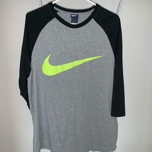 Men’s Nike Shirt